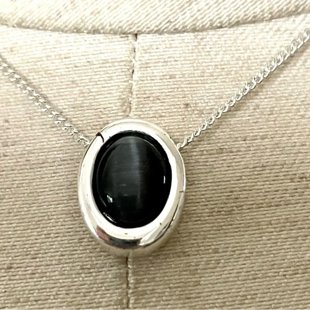 Sonoma Jean company silver tone necklace and earring set